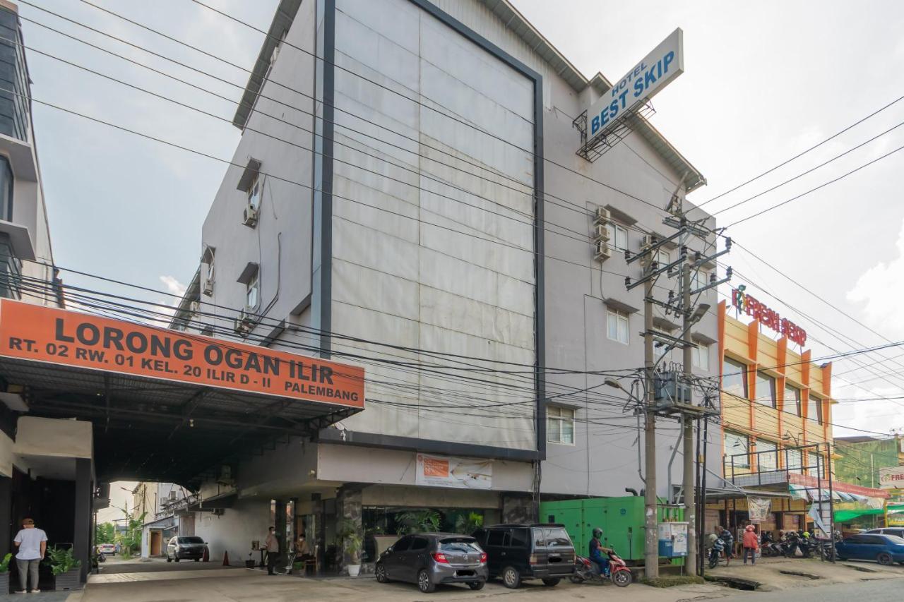 Urbanview Hotel Best Skip Palembang Kültér fotó